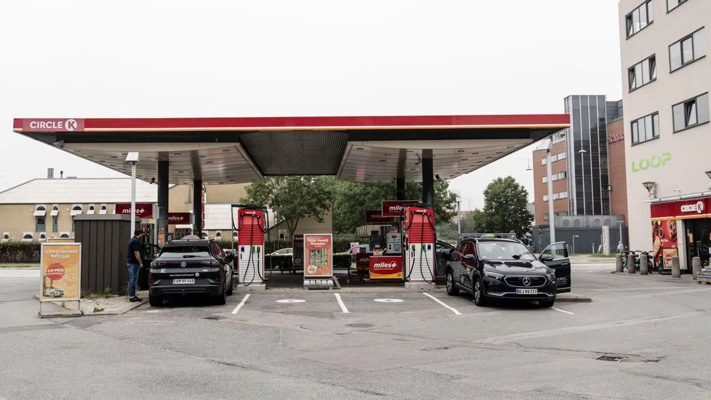 Prisen på diesel er på det laveste niveau i godt et år. Men det er ikke billigt, konstaterer ekspert.