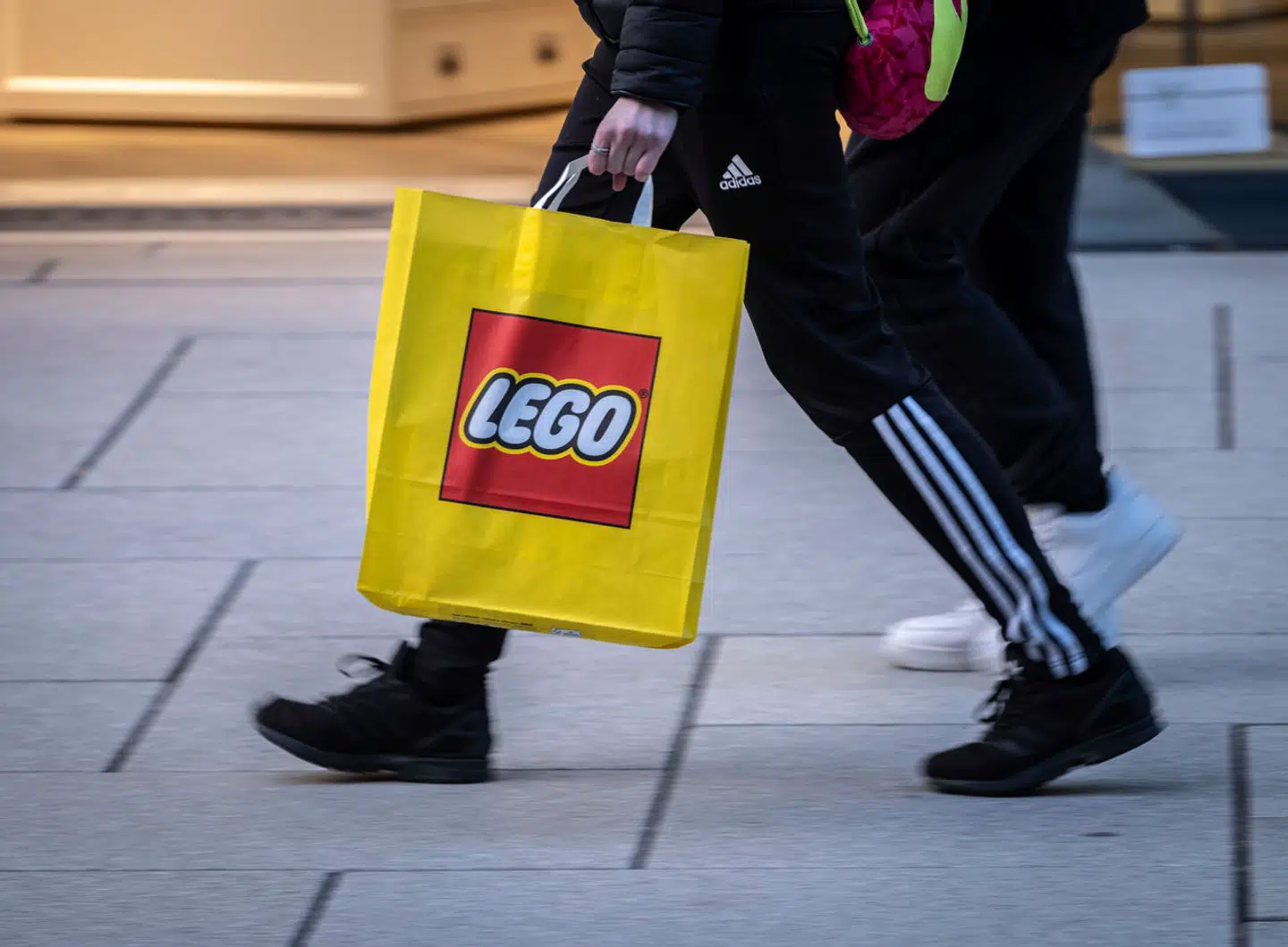 Et partnerskab mellem de to ikoniske mærker LEGO og Nike vil omfatte en række produkter.