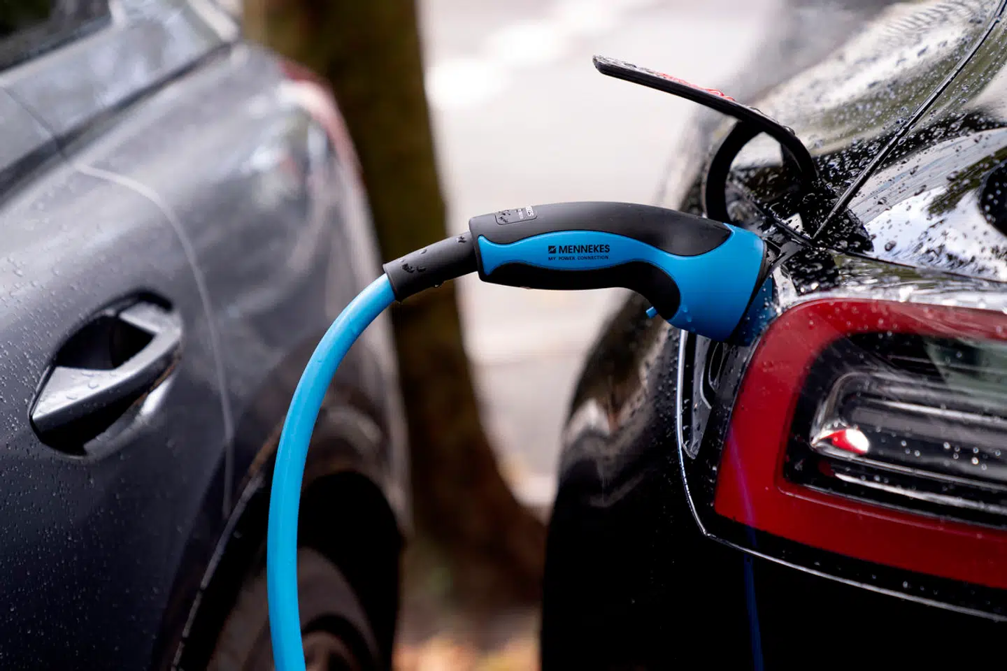 Elbiler har ofte flere hestekræfter end tilsvarende benzin- og dieselmodeller.