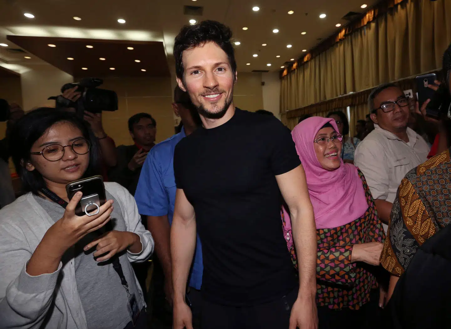 Beskedtjenesten Telegrams stifter, Pavel Durov, er blevet anholdt i en lufthavn nær Paris i weekenden.
