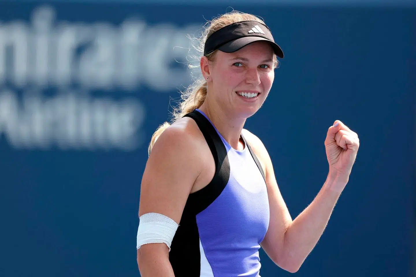 NEW YORK, NEW YORK - AUGUST 27: Caroline Wozniacki of Denmark reacts against Nao Hibino of Japan during their Women's Singles First Round match on Day Two of the 2024 US Open at the USTA Billie Jean King National Tennis Center on August 27, 2024 in the Flushing neighborhood of the Queens borough of New York City. Al Bello/Getty Images/AFP (Photo by AL BELLO / GETTY IMAGES NORTH AMERICA / Getty Images via AFP)
