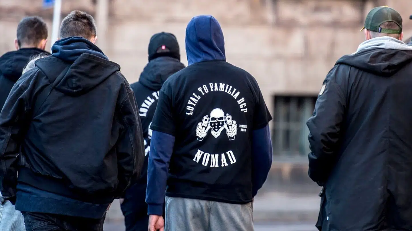 Den 21-årige svensker er sigtet for at have orkestreret en likvidering på LTF-medlemmer i Holmbladsgade og flere andre drabsforsøg mod rockere fra Comanches MC.