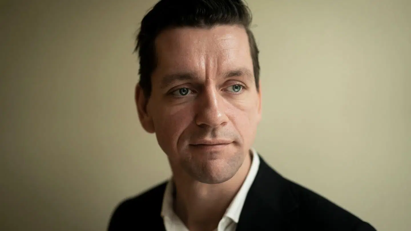 »Det tyder jo i hvert fald på, at der er en uenighed om det,« siger Kaare Dybvad, efter flere kommuner siger, at det slet ikke er lovligt at forbyde kønsopdelt svømning.