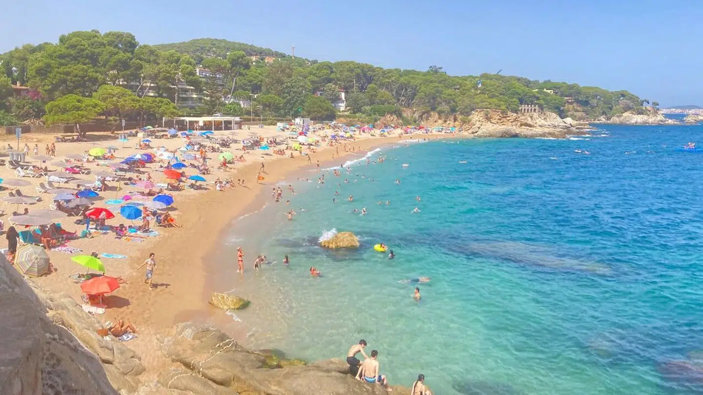 Arkivfoto af spansk badestrand.