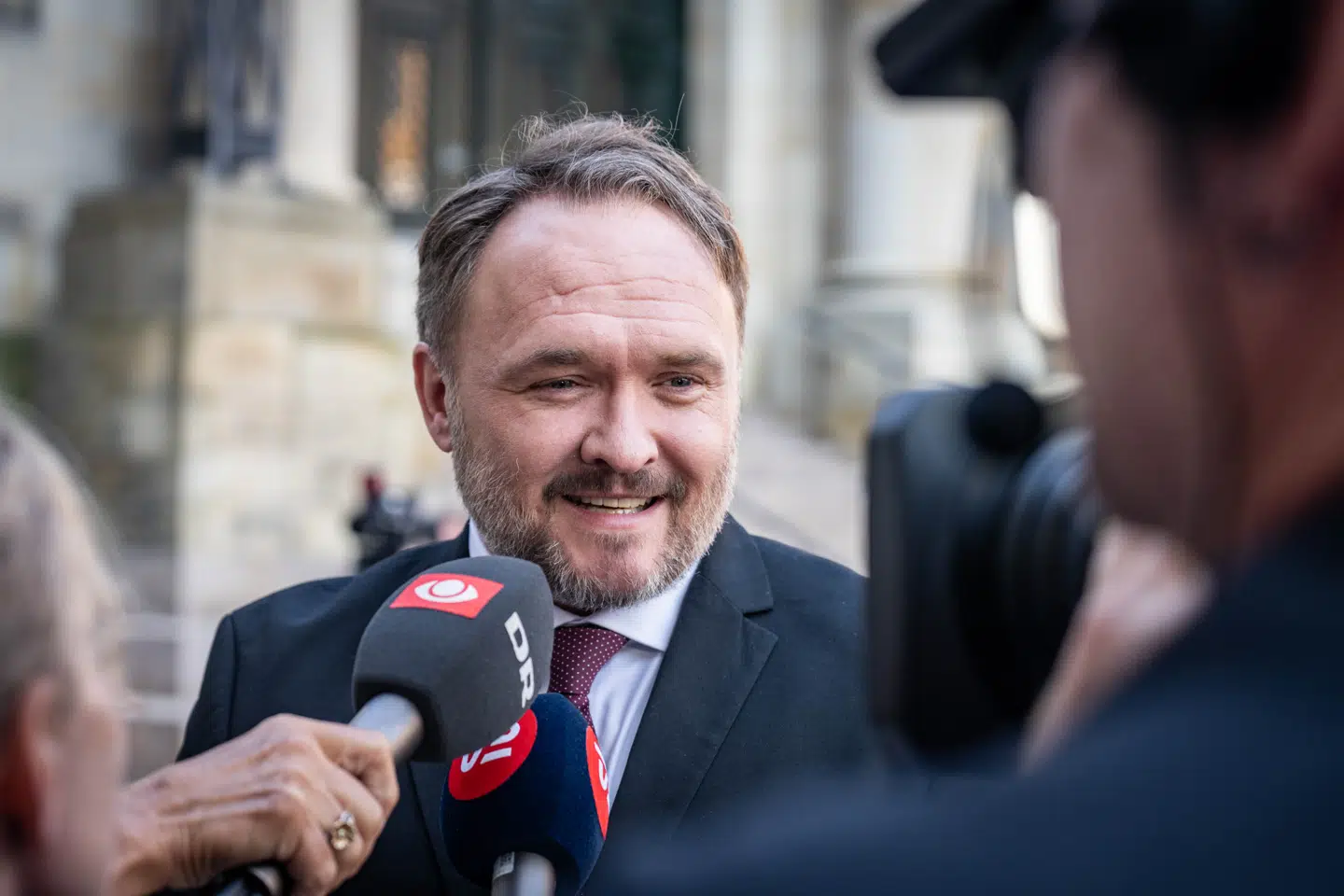 Ny-slået EU-kommissær Dan Jørgensen ankommer til statsministeriet efter torsdagens regeringsrokade. Foto: Emil Nicolai Helms, Scanpix.