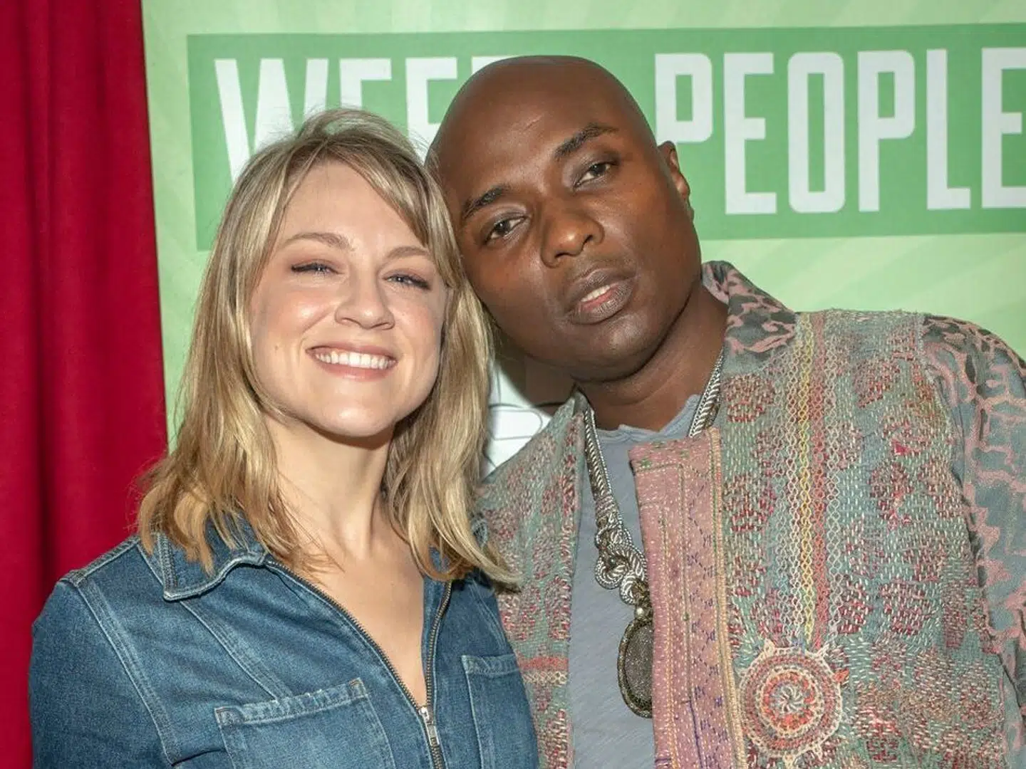 Durek Verrett blev kendt som 'stjernernes shaman'. Her ses han med skuespiller Brit Morgan.