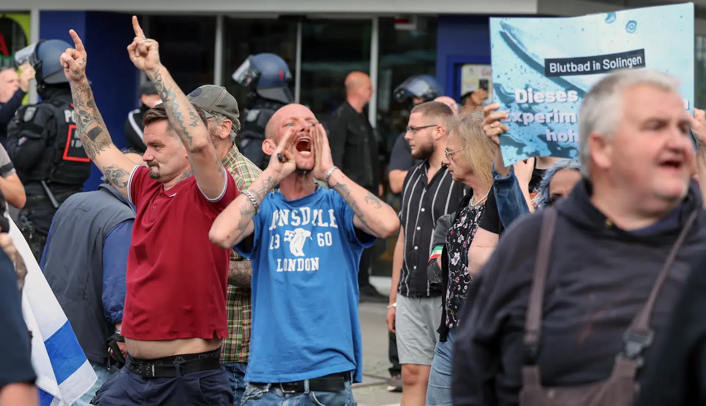 I mandags demonstrerede medlemmer af det yderste højre i Solingen som reaktion på sidste weekends knivdrab. Foto: Christopher Neundorf, Scanpix.