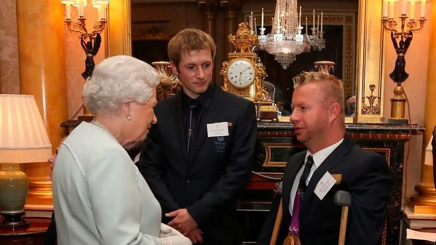 Lee Pearson har haft en succesfuld karriere på hesteryg. Her møder han tidligere den tidligere britiske dronning Elizabeth.