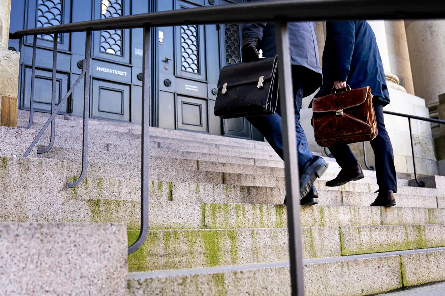 Fem dommere i Højesteret skal vurdere, om det er i strid med menneskerettighederne, at en transkønnet indsat stadig afsoner med mænd, selv om hun for ni år siden skiftede juridisk køn til kvinde. (Arkivfoto).