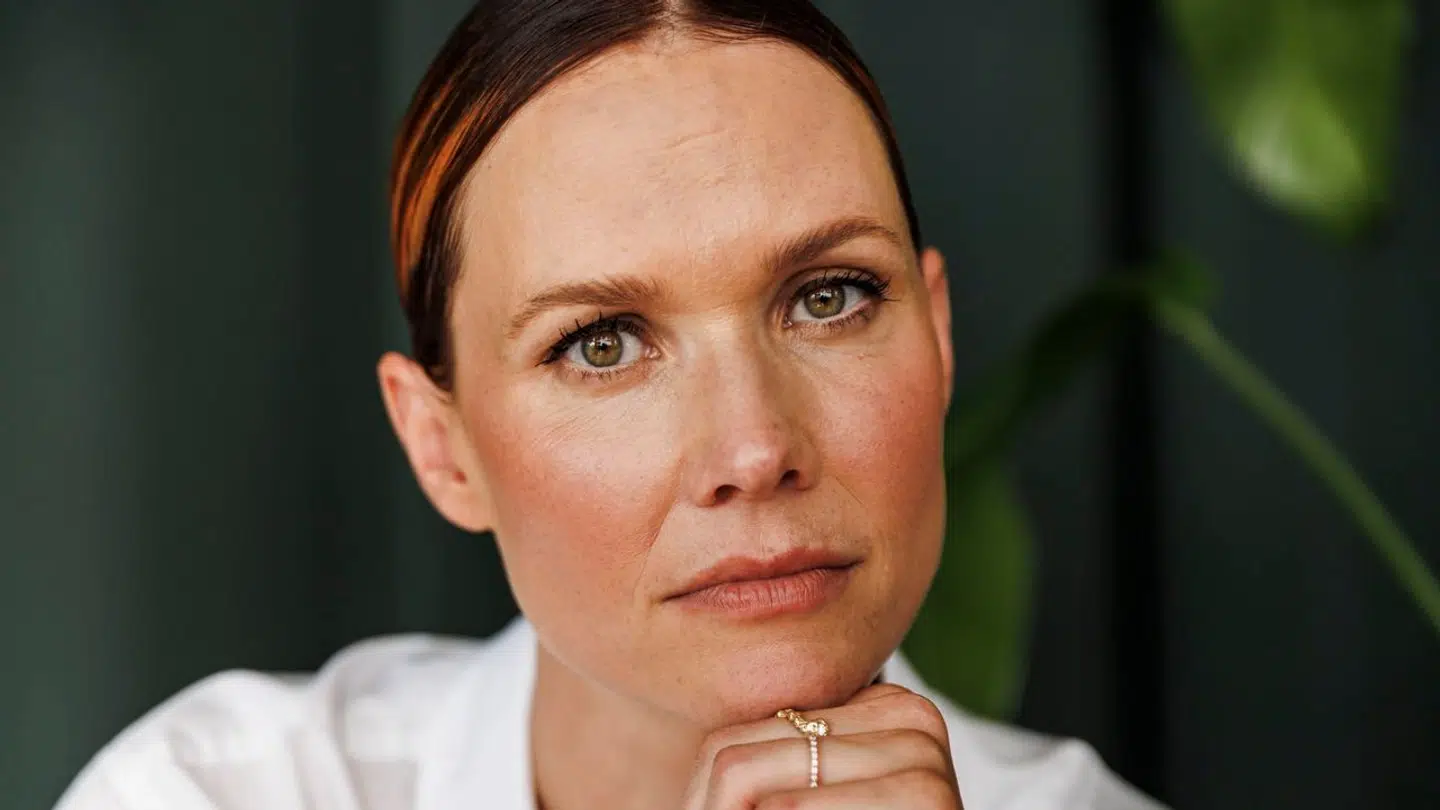 Oh Land ryster på hovedet af seerkritikken af 'X Factor' som værende kedeligt.