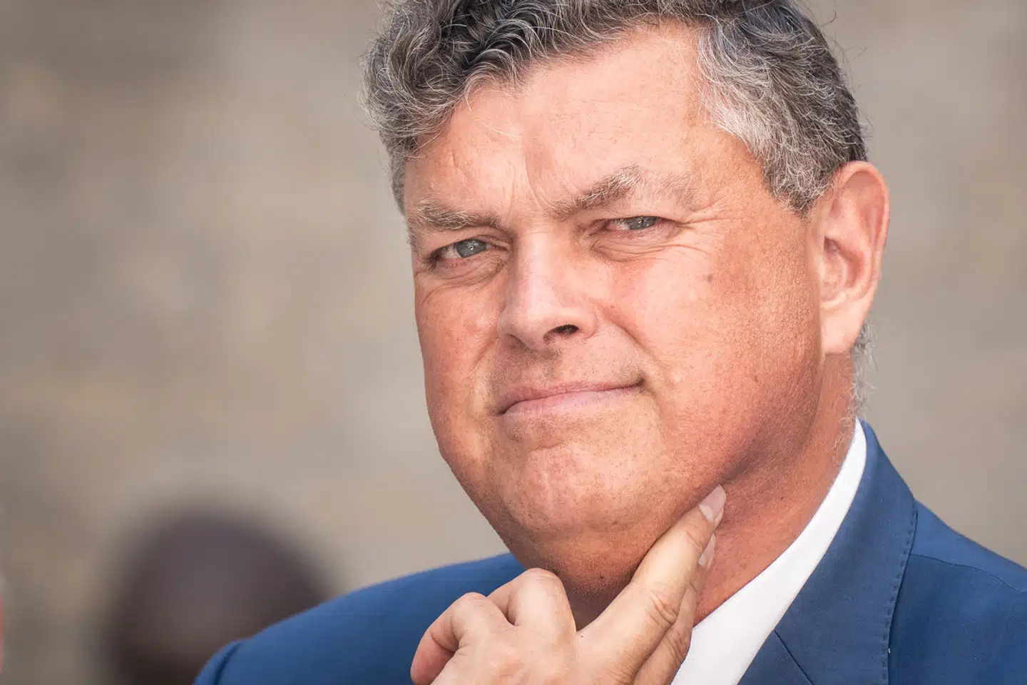 Mogens Jensen, Socialdemokratiets medieordfører, mener, at begge fondsbestyrelser bag JP/Politikens Hus bør trække sig efter en af de største medieskandaler i nyere tid.
