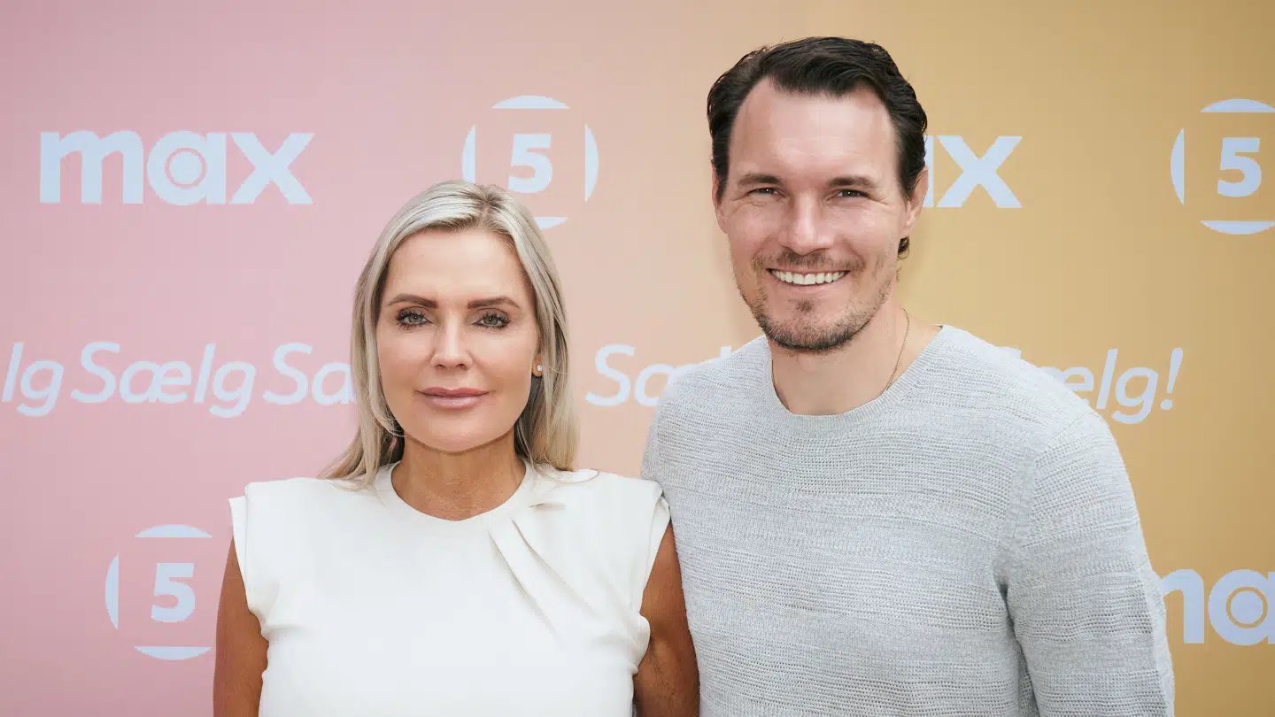 I programmet 'Sælg! Sælg! Sælg!' skal Janni Ree sammen med Patrik Wozniacki forsøge at sælge sager for så mange penge som muligt. Pengene går til Børns Vilkår.