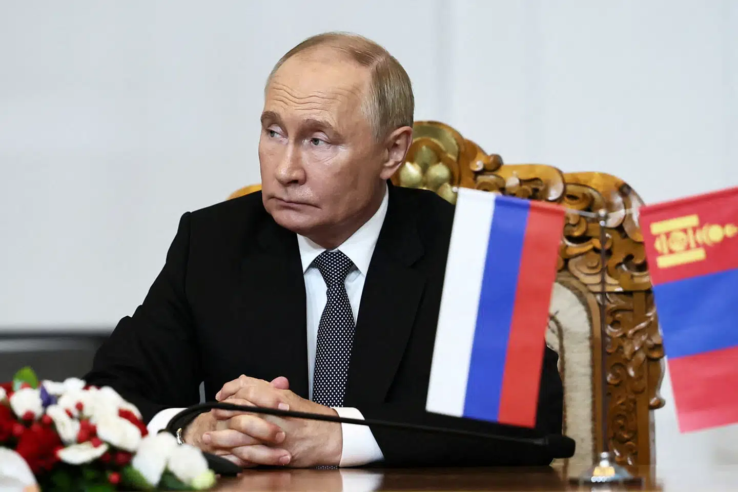 Officielt har Ruslands præsident Vladimir Putin kun to børn og et ukendt antal børnebørn. Men nye oplysninger giver nye detaljer om hans hemmelige familie med den i dag 41-årige gymnast Alina Kabajeva.