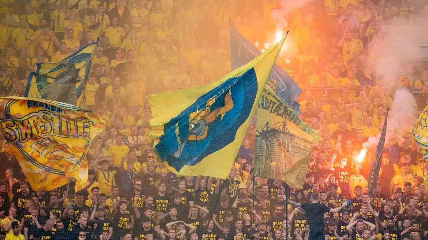 Brøndby IFs fans under 3F Superliga-kampen mellem FC København og Brøndby IF i Parken i København, søndag den 1. september 2024.. (Foto: Mads Claus Rasmussen/Ritzau Scanpix)