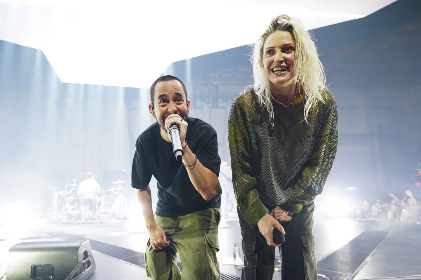 Sangerinden Emily Armstrong tilslutter sig den garvede Mike Shinoda, når Linkin Park drager ud på turné syv år efter forsanger Chester Benningtons død.