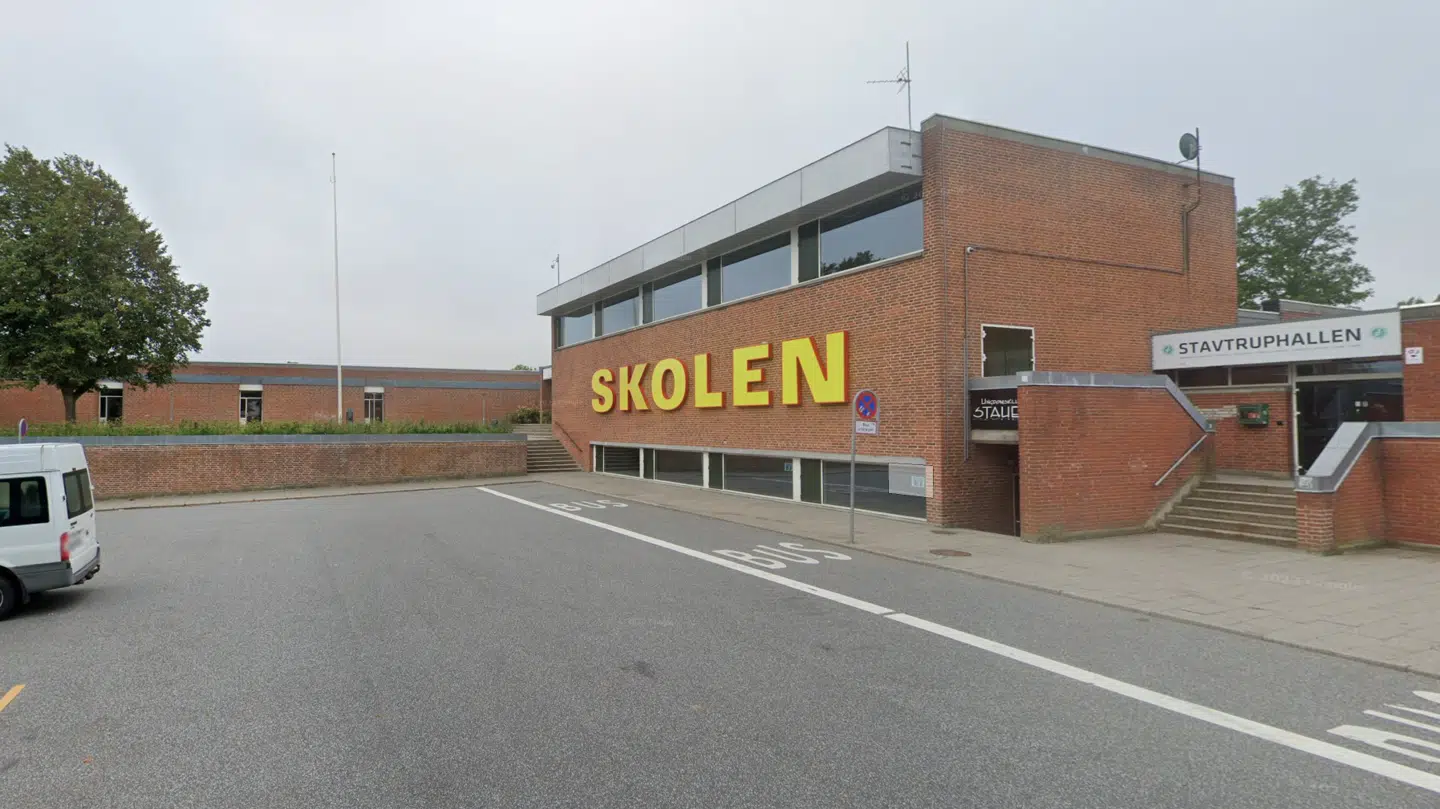 I forbindelse med Højvangskolen i Aarhus' 'Store Legedag' er et barn blevet kørt ned af en bil.