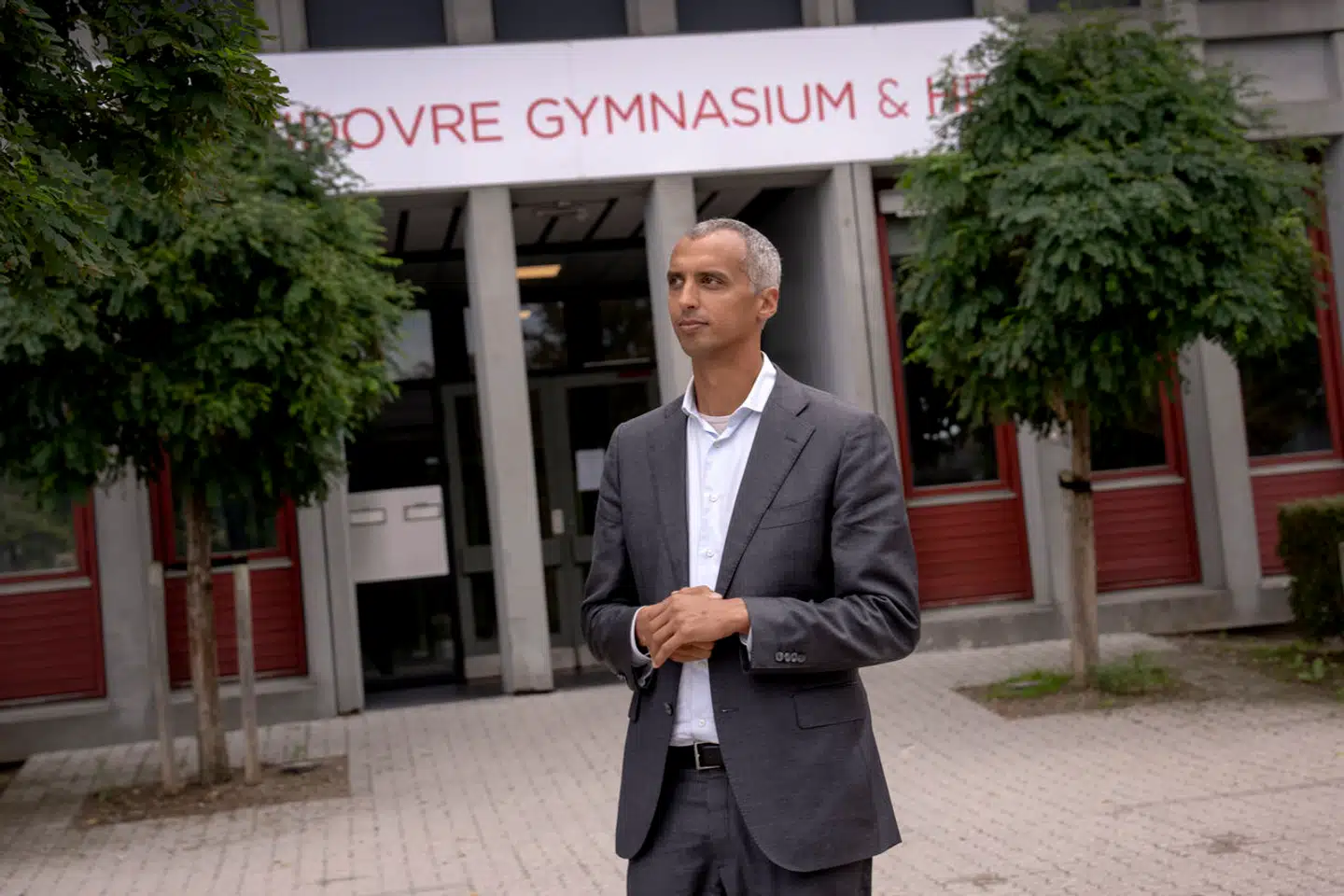 Undervisningsminister Mattias Tesfaye (S) er i gang med et svigt over for sine egne opgaver, et svigt over for sin forgænger Hartvig Frisch og over for kommende generationer, der gerne vil lære noget rigtigt. Den beslutning må gøres om, skriver Ditlev Tamm.