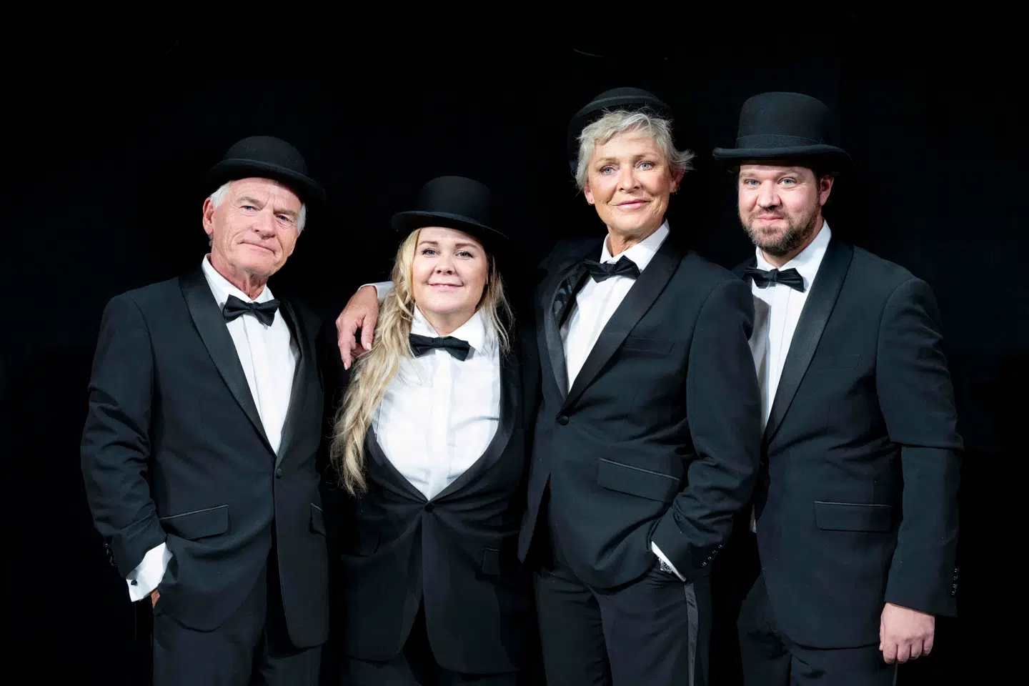Thomas Warberg skal sammen med revyens kreative chef Linda P og skuespillerne Søs Egelind og Kurt Ravn føre Tivolirevyen igennem sine tredje sæson som det spritnye hold.