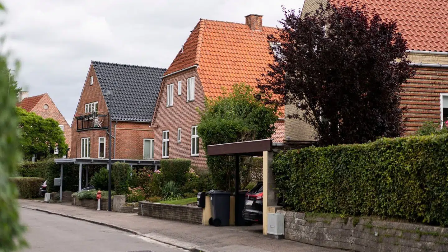 Husejere i 80 af landets 98 kommuner får en lettelse i boligskatten næste år.