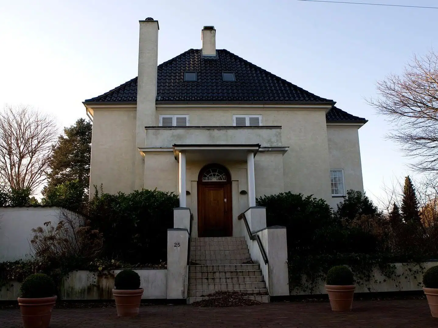 Husejere i dyre områder som Gentofte Kommune og Frederiksberg Kommune kan se frem til de største skattelettelser i boligskatten næste år.