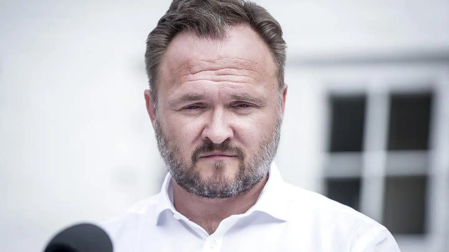 Klima-, energi- og forsyningsminister Dan Jørgensen skal svare på, om regeringen vil fortsætte oliejagten i den såkaldte ottende udbudsrunde.