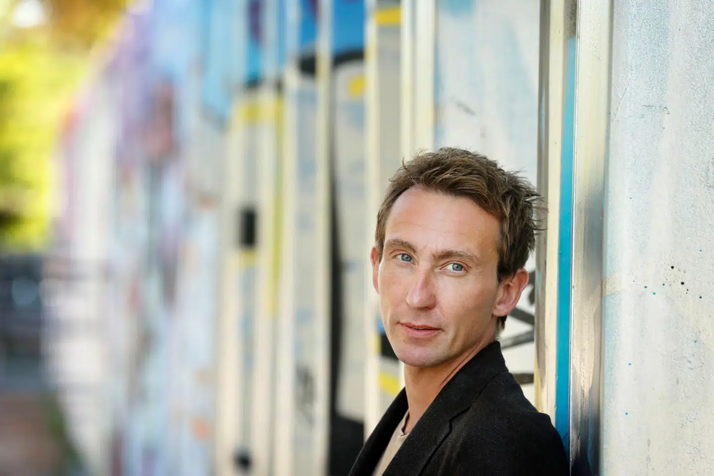 Sigge Winther Nielsen, direktør for tænketanken INVI – Institut for vilde problemer – forsøger at ændre det moderne demokratis paradoks.