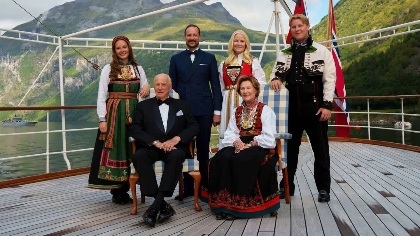 Marius Borg Høiby var ikke med, da den norske kongefamilie deltog i prinsesse Märtha Louises bryllup.