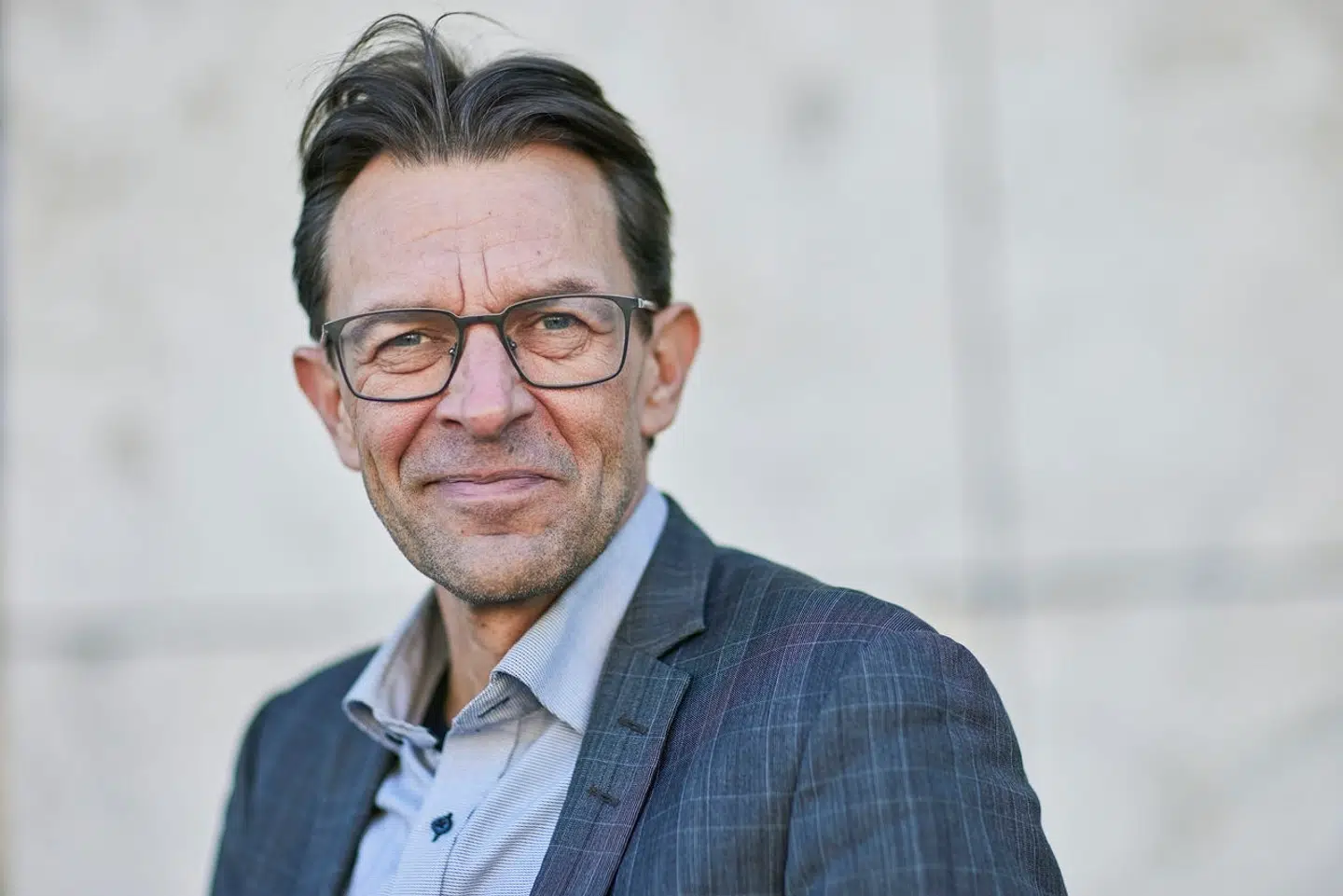 Jeppe Søe, tidligere medlem af Moderaterne, er ikke blevet budt velkommen i andre partier efter sin udmeldelse. Tværtimod har de fleste partier været afvisende over for at få Søe med på holdet.