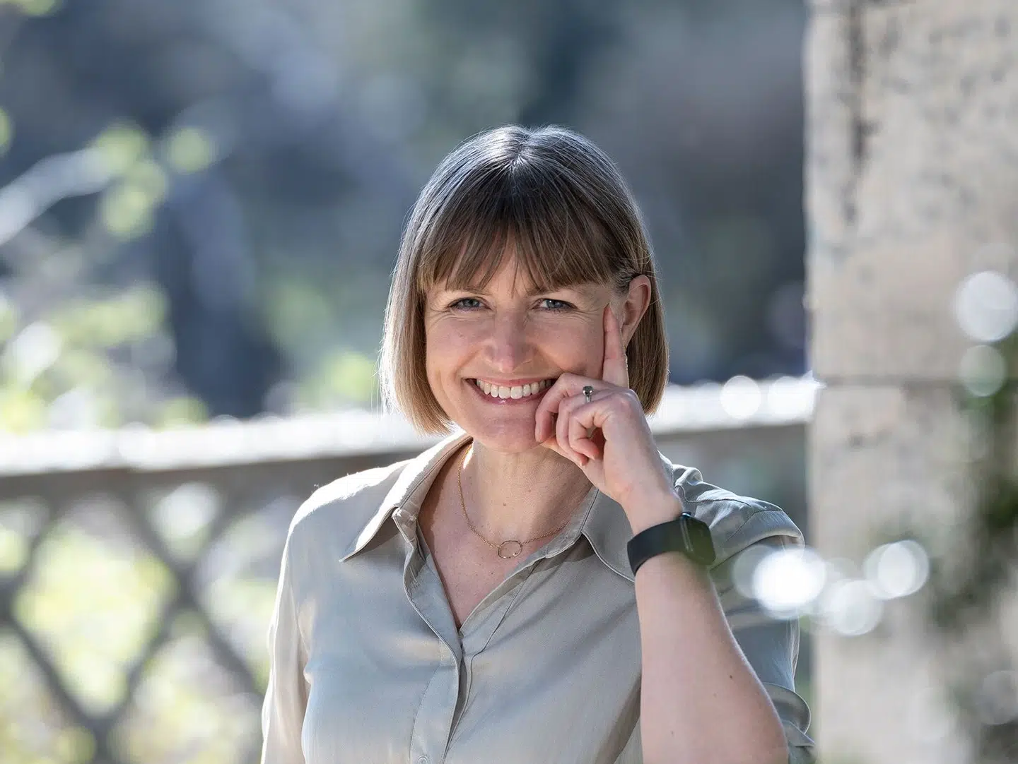 Anne Juel Jørgensen er børne- og ungechef i Danske Bank. Hun beskriver sig selv som en pengepædagog.