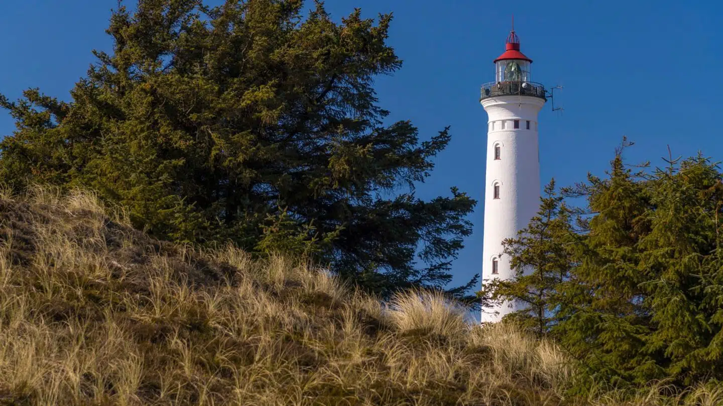 Lyngvig Fyr er 38 meter højt.