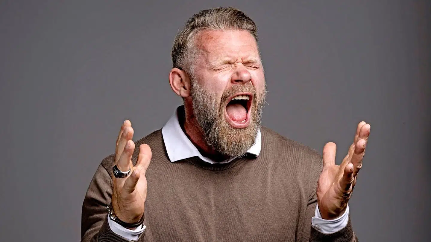 Debatredakøt, politisk kommentator og vært på B.T.s debatpodcast Borgerlig Tabloid har Bjørn Brandenborg (S) i studiet.