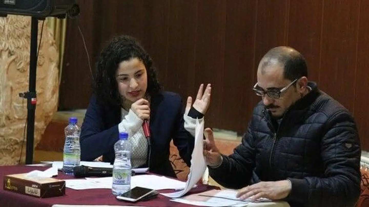 Bisan Owda deltog i et PFLP-møde i 2018 - som 19-årig - hvor hun også var vært og interviewer.