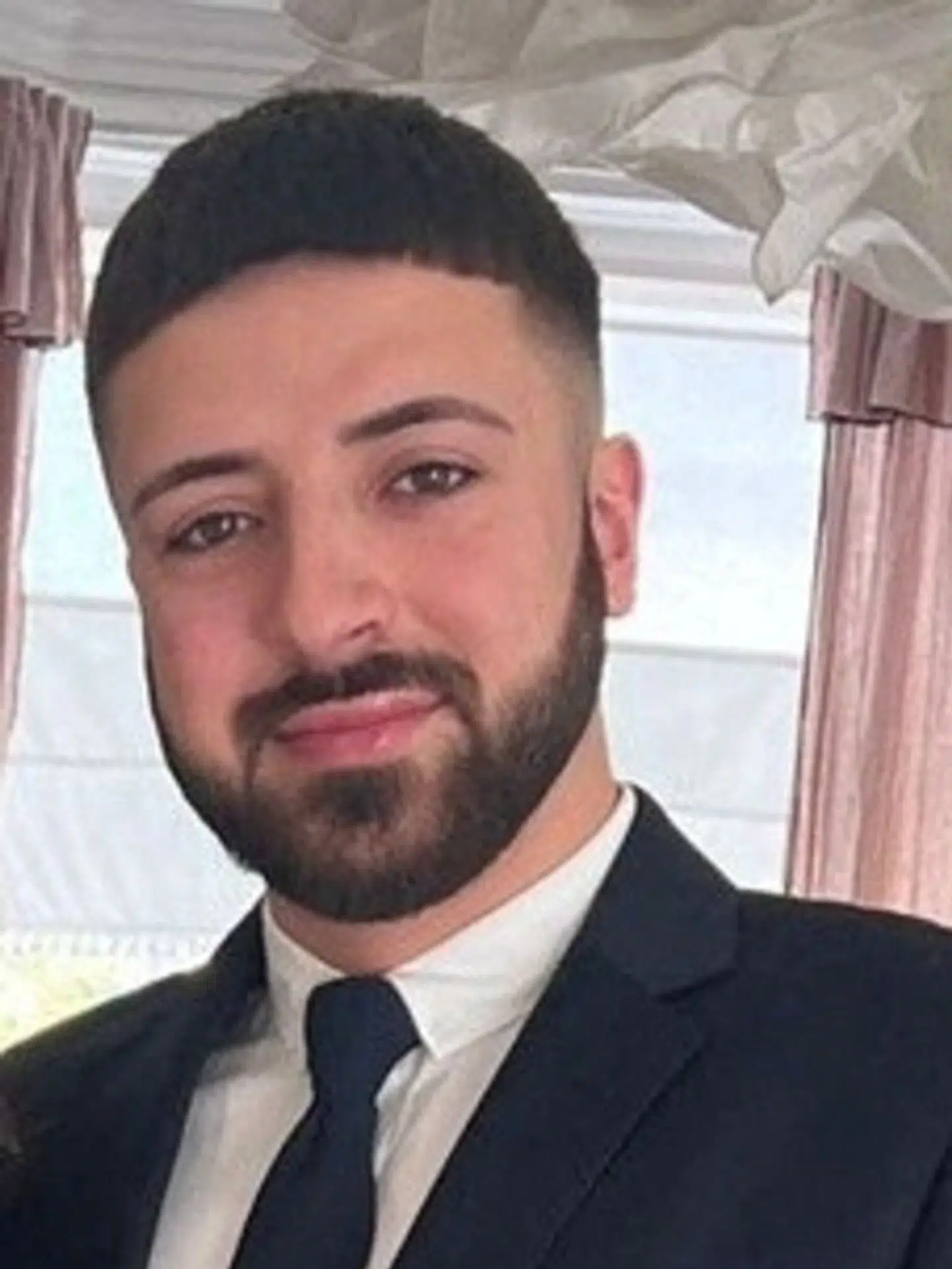 26-årige Kyle Clifford er mistænkt for at have dræbt tre kvinder med armbrøst i Storbritannien.