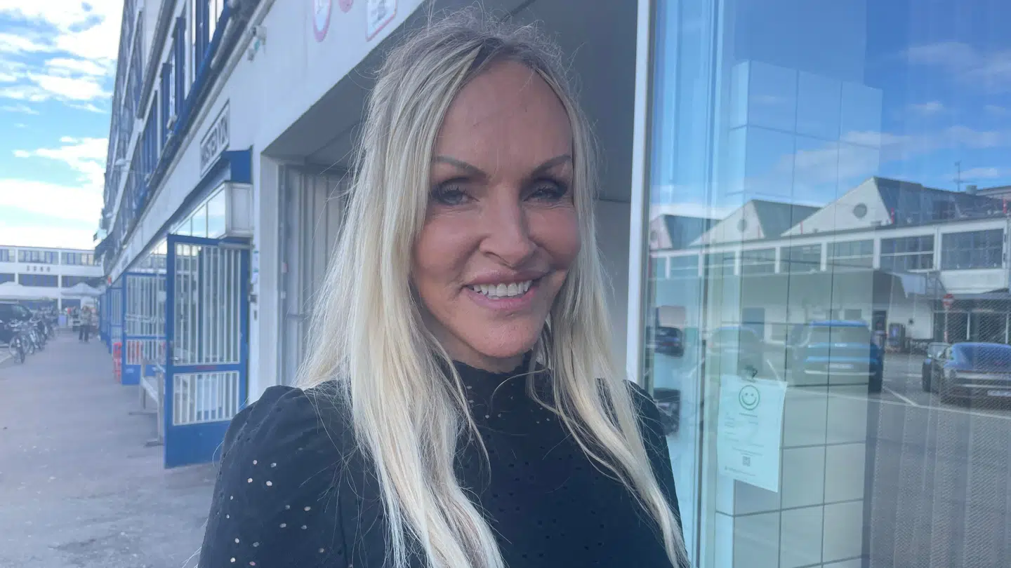 B.T. møder Linse Kessler til pressedag for streamingtjenesten Pluto TV, hvor hun ankommer lige efter bisættelse torsdag eftermiddag. Foto: Lykke Buhl