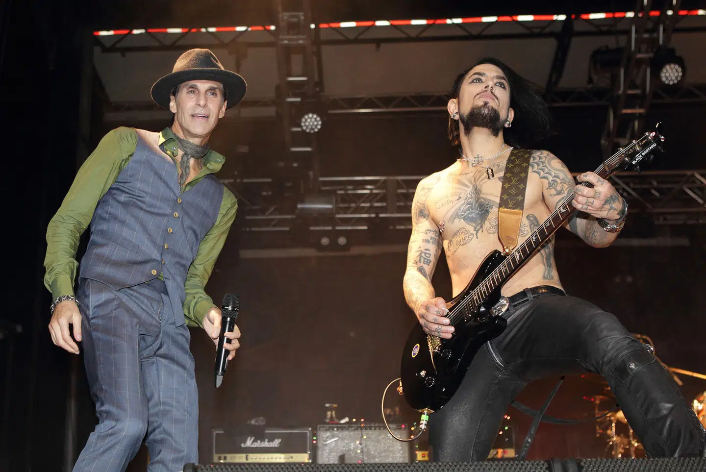 Perry Farrell (tv.) og Dave Navarro under en koncert i 2014.