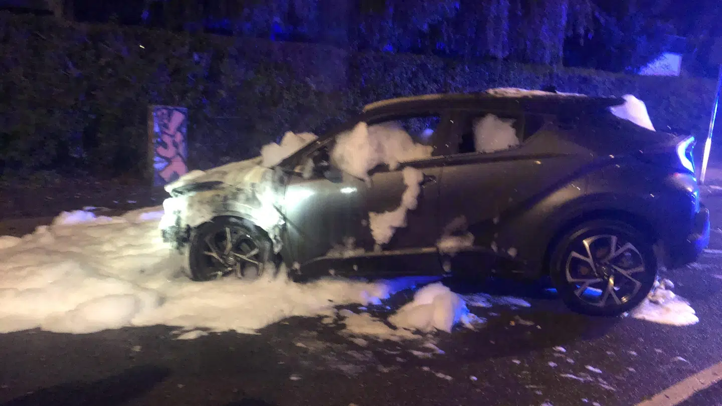 Politiet vækkede for en uge siden Mikkel, der bor på Baldersgade. Hans bil var sat i brand.