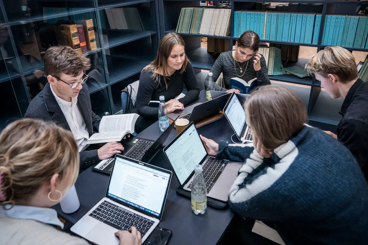 Jurastuderende er blandt dem, der med fordel kan finde et relevant studiejob, hvis de vil komme hurtigere ud på arbejdsmarkedet, når de er færdiguddannede.