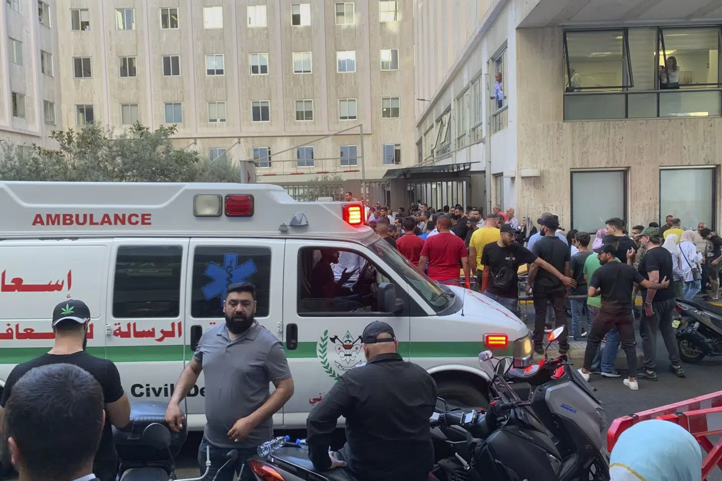 Tirsdagens eksplosioner fandt sted i løbet af en times tid i Libanon. Ni er meldt dræbt, og knap 3000 er meldt såret.