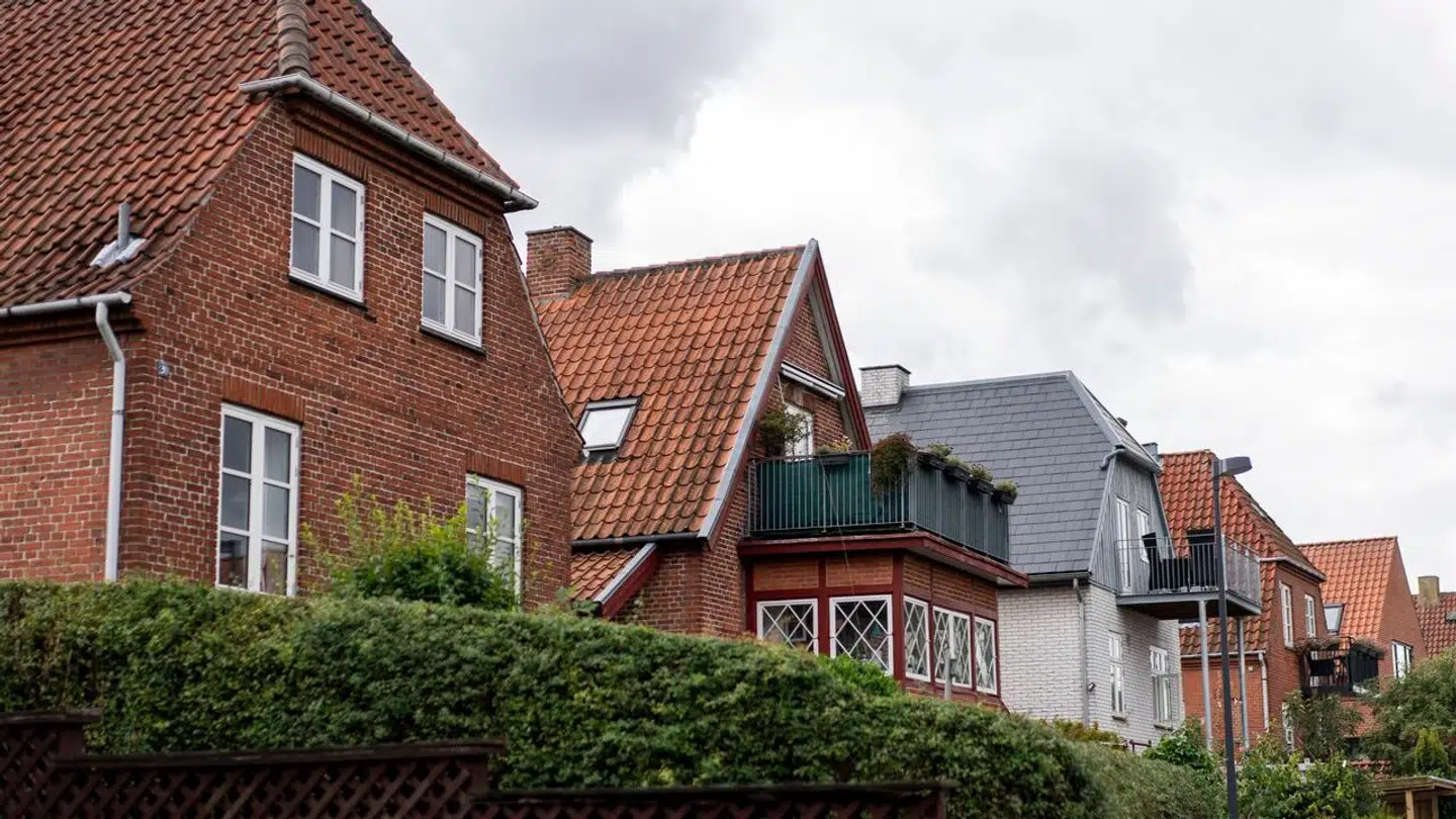 Trods stor virak bevæger renten sig stort set ikke ud af flækken.