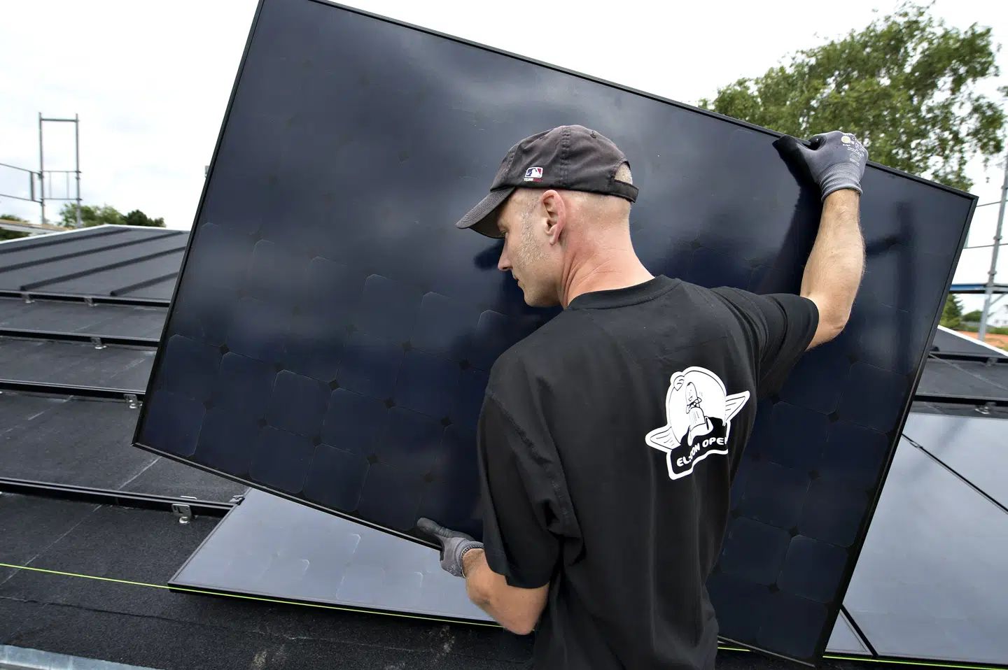 Der er blevet sat flere små private solcelleanlæg op efter krigen i Ukraine, viser nye tal. (Arkivfoto).