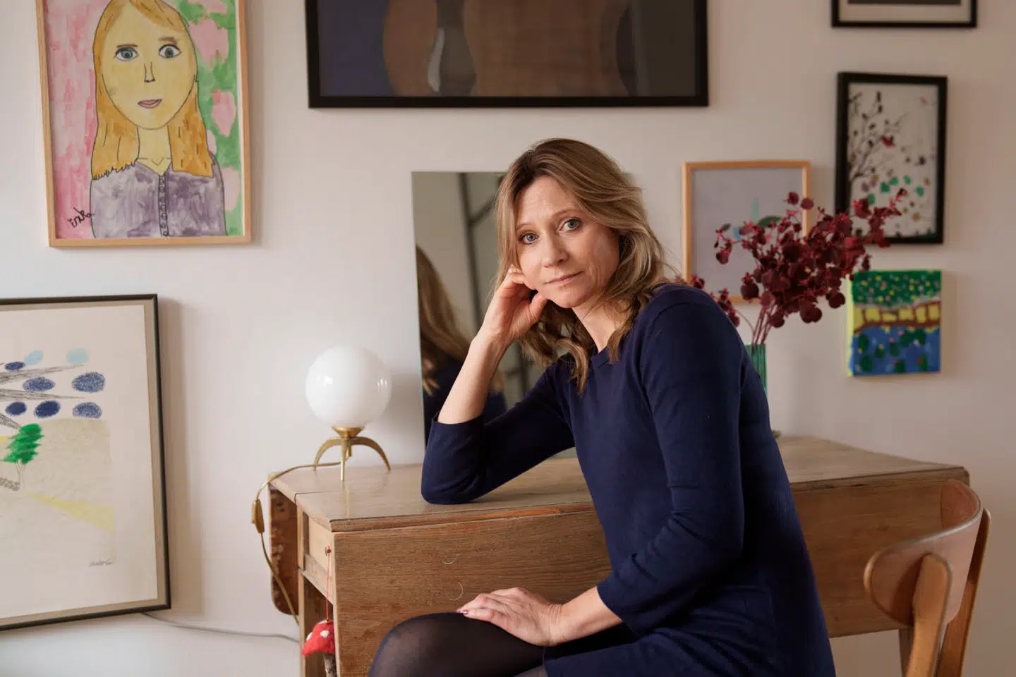 Familieforsker Pernille Juhl mener, at vi skal stoppe med at øge vores forventninger til forældre, hvis vi vil have, at vores børn skal få det bedre.