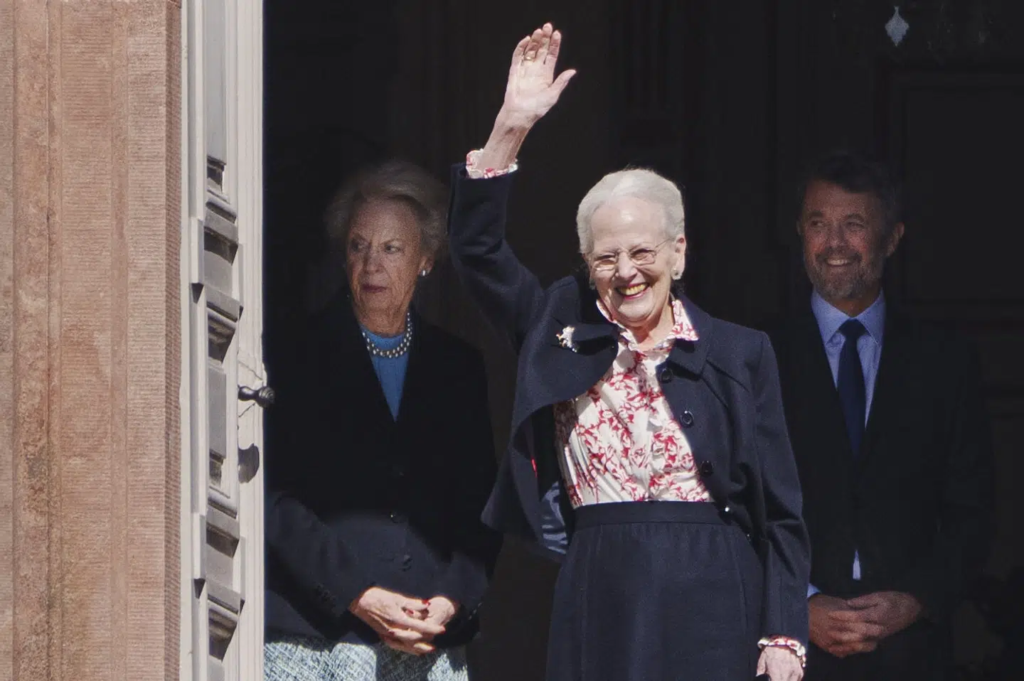 Dronning Margrethes 84-års fødselsdag. Da dronning Margrethe i sin nytårstale sidste år meddelte, at hun ville abdicere og overlade tronen til sin søn, lod hun tv-seerne forstå, at en tidligere operation havde givet hende anledning til at overveje sin rolle. (Arkivfoto).