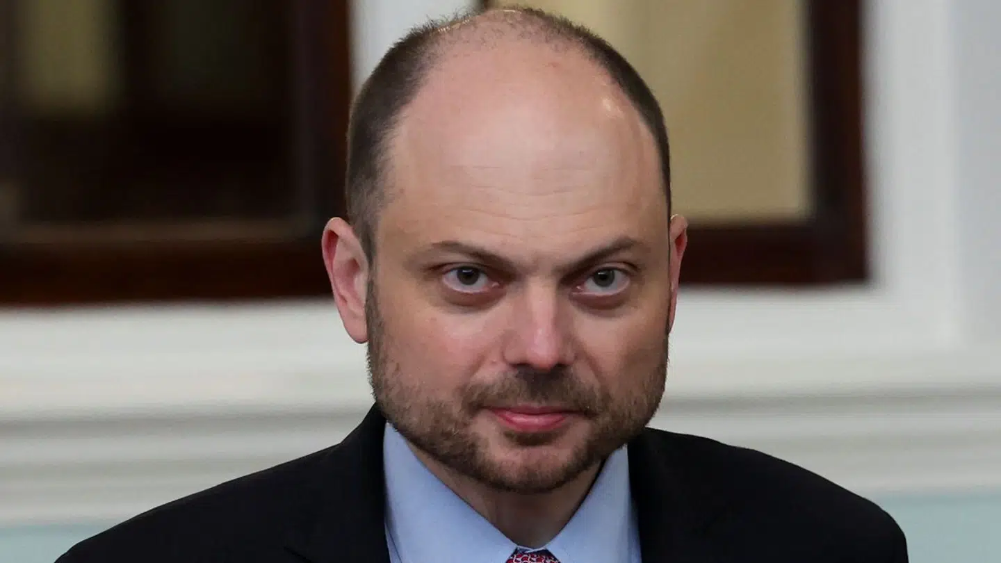 Her ses et billede af Vladimir Kara-Murza, efter han var frigivet fra det russiske fængsel og sendt til Storbritannien.