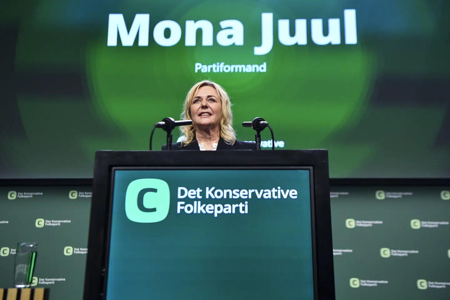 De Konservatives formand, Mona Juul, talte ved landsråd dunder om Socialdemokratiets forslag om fremtidens pensionsalder.