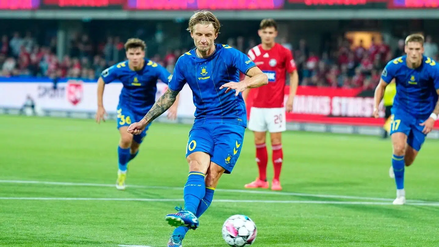 Daniel Wass scorede til 2-2.