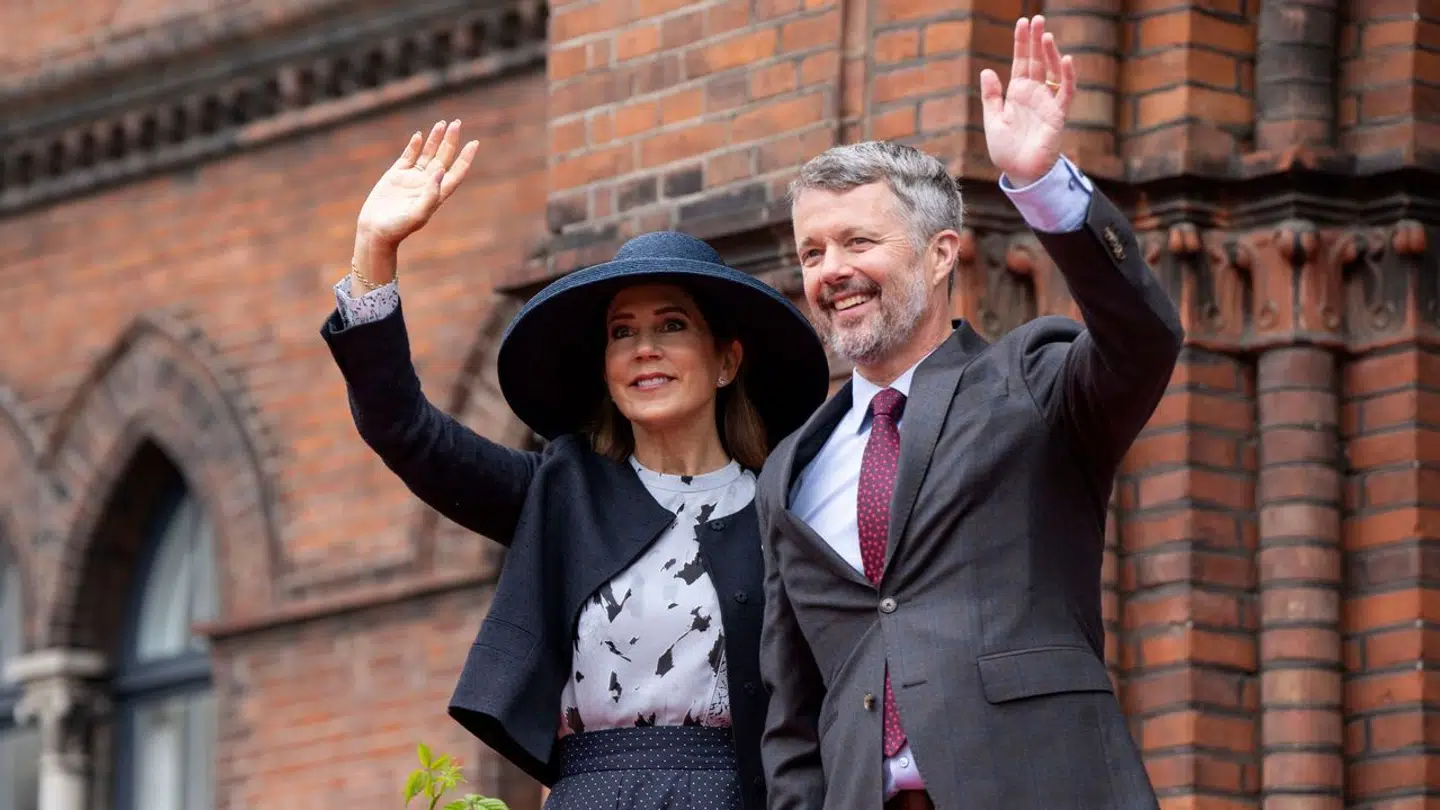 Kongeparret, kong Frederik og dronning Mary, under et besøg i Vejle denne sommer.