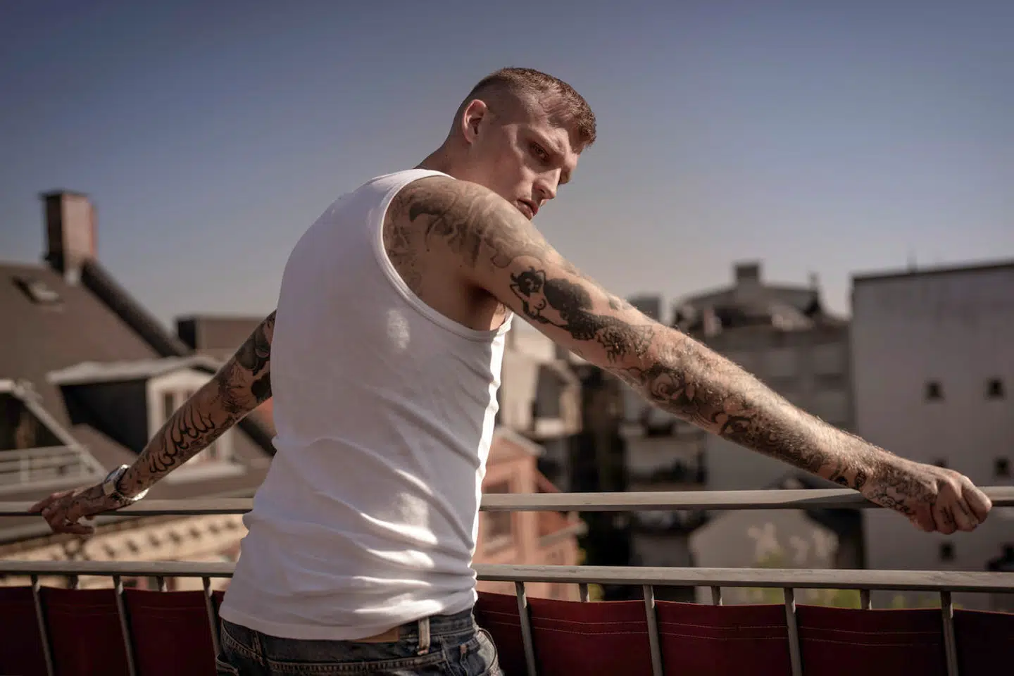 Skuespiller Sebastian Bull har blandt andet spillet med i »Doggy Style«, »9. april« og nu »Vogter«.