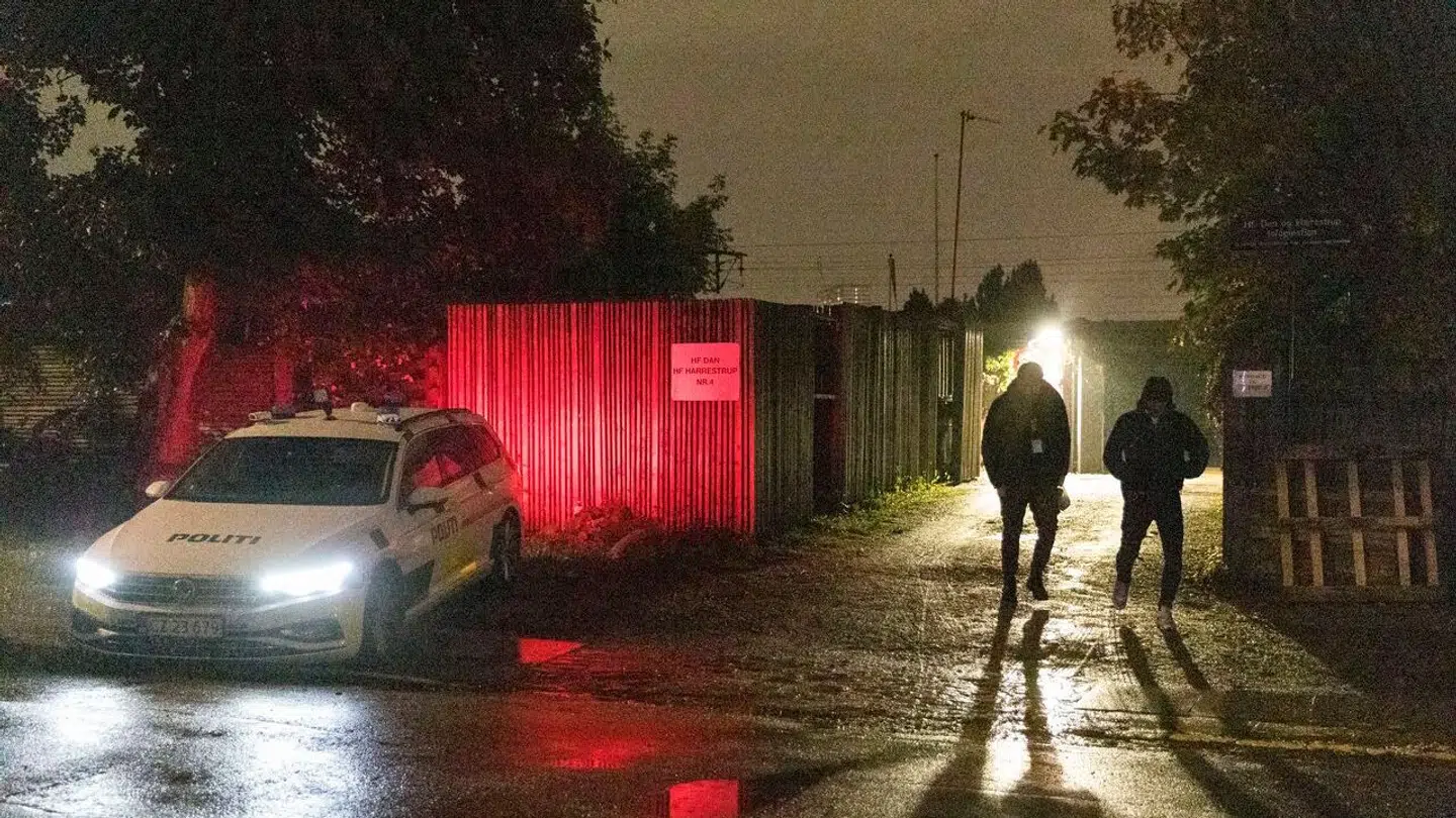 Politiet undersøger et dødsfald på Isfuglestien i Haveforeningen Harrestrup i Valby.