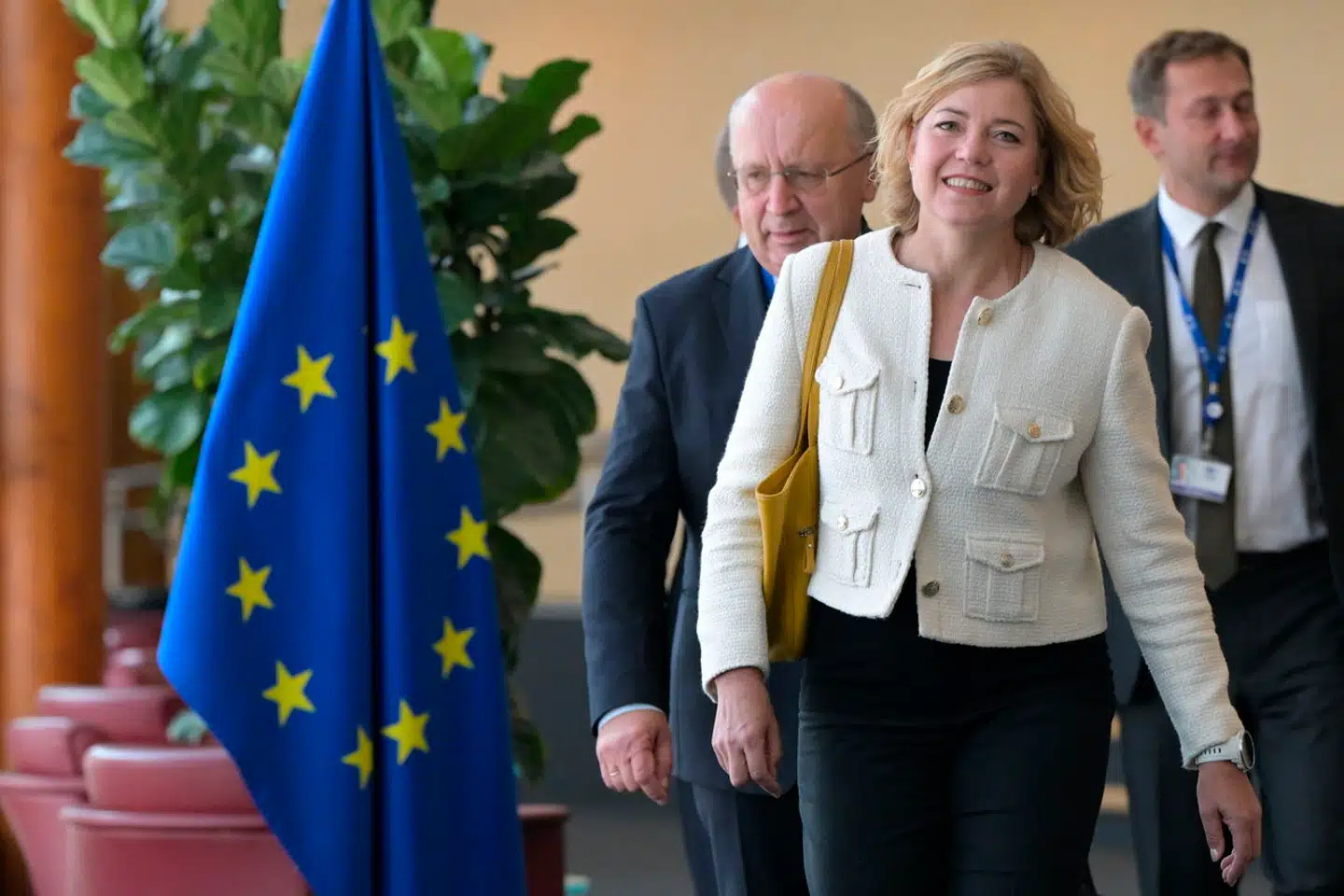 »Det er en lang og kompliceret liste med målsætninger og dermed også et stort ansvar på Virkkunens skuldre som EUs nye digitale talisman. Det må helt forståeligt give både rynker og sved på den nyudnævnte kommissærpande,« skriver André Rogaczewski. På billedet ses Henna Virkkunen i Bruxelles.