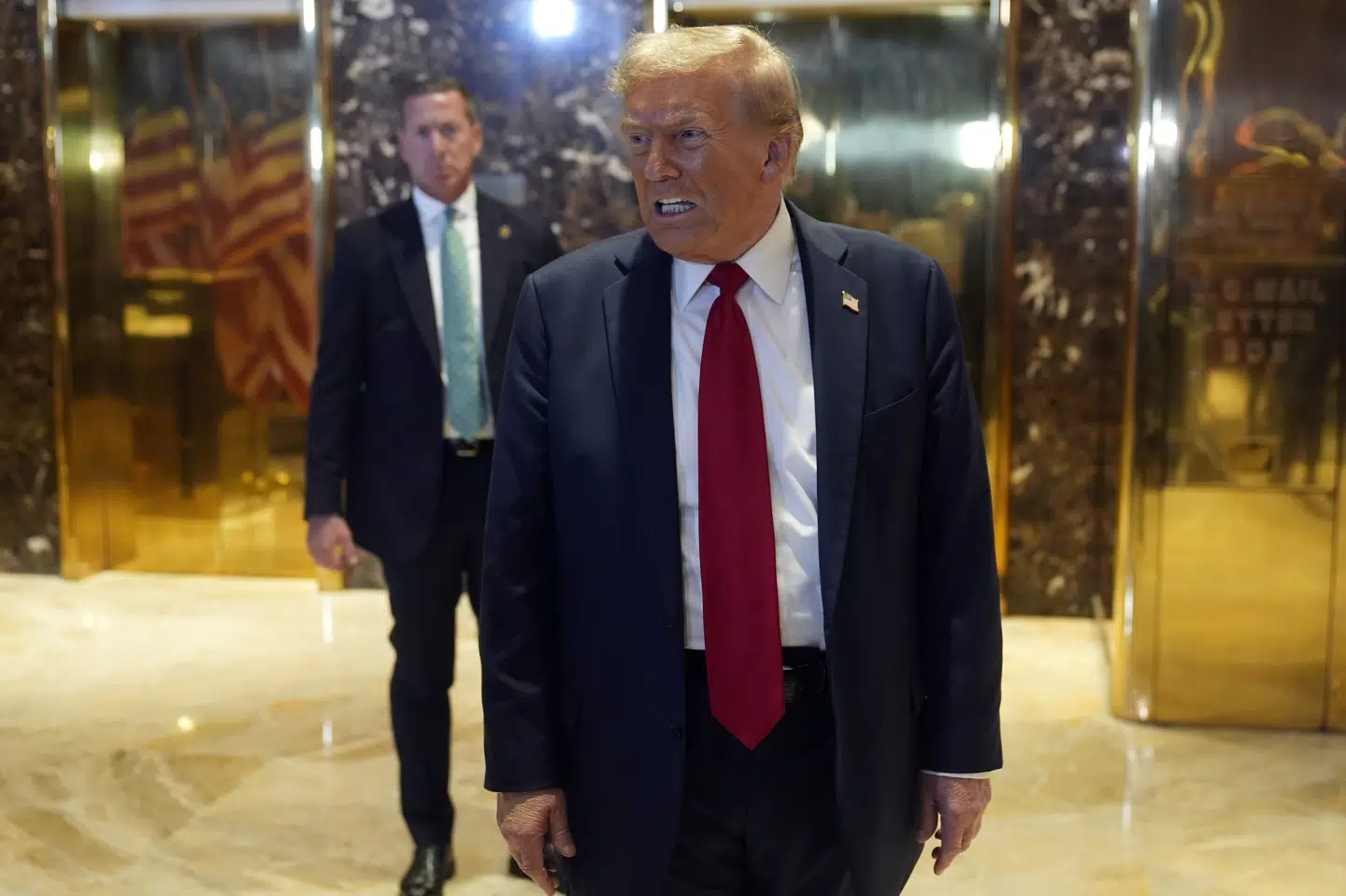 - Jeg tror godt, jeg vil være i stand til at lave en aftale (som kan stoppe krigen, red.), siger Trump, der flere gange tidligere har hævdet, at han som præsident hurtigt vil kunne stoppe krigen, der begyndte da Rusland i 2022 invaderede Ukraine.